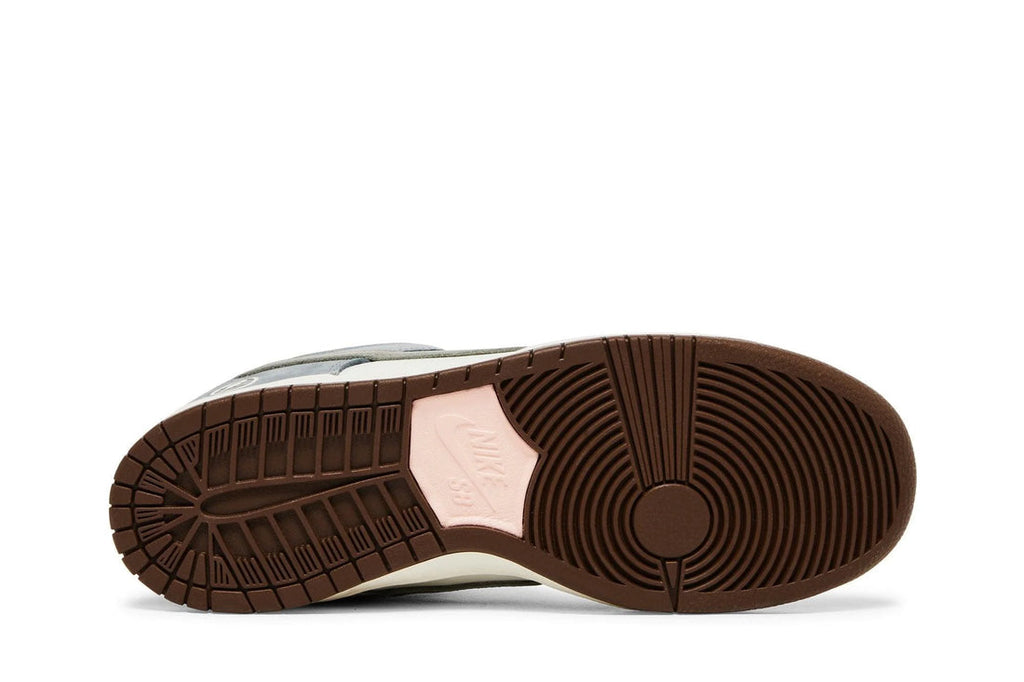 Tênis Nike SB Dunk Low