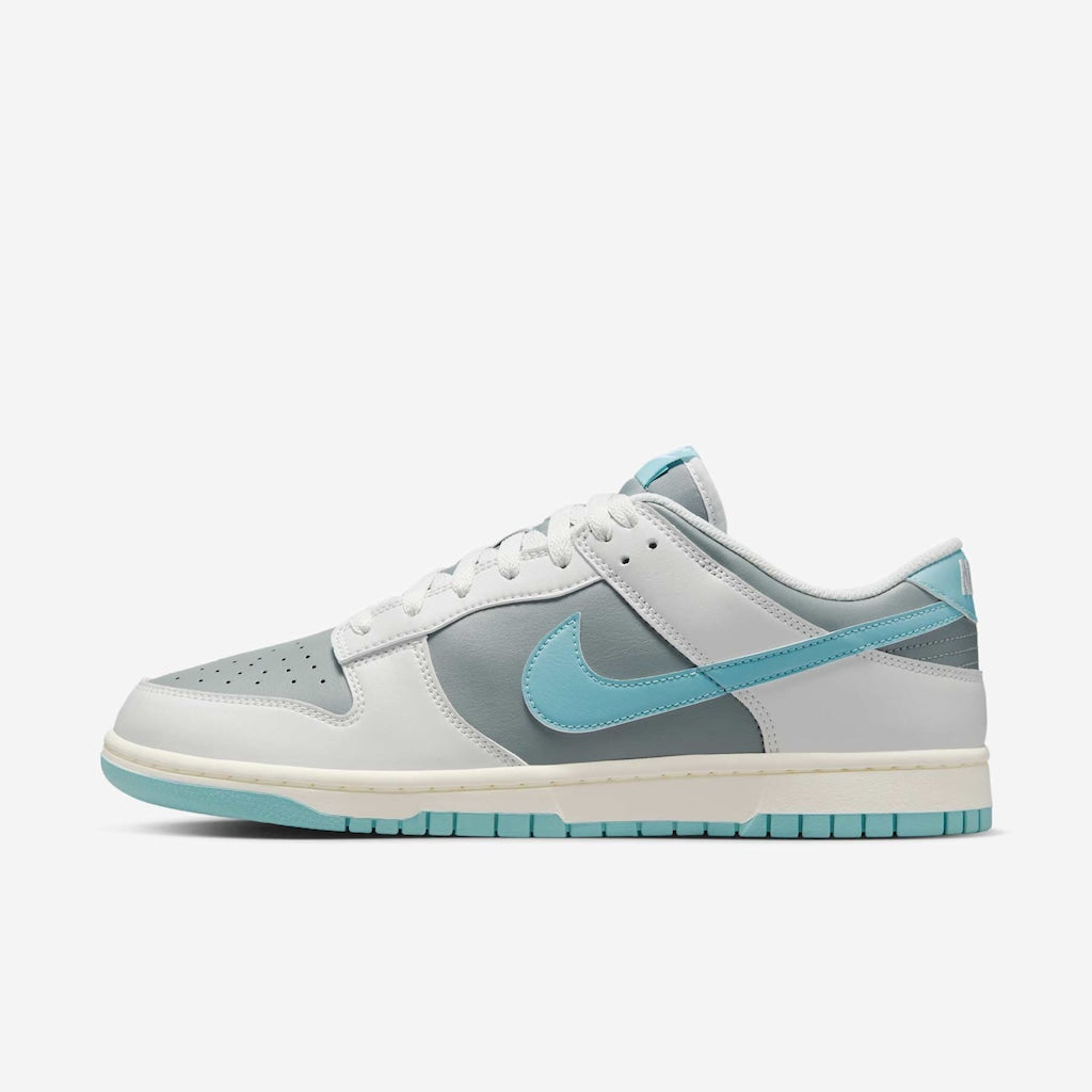 Tênis Nike Dunk Low Retro